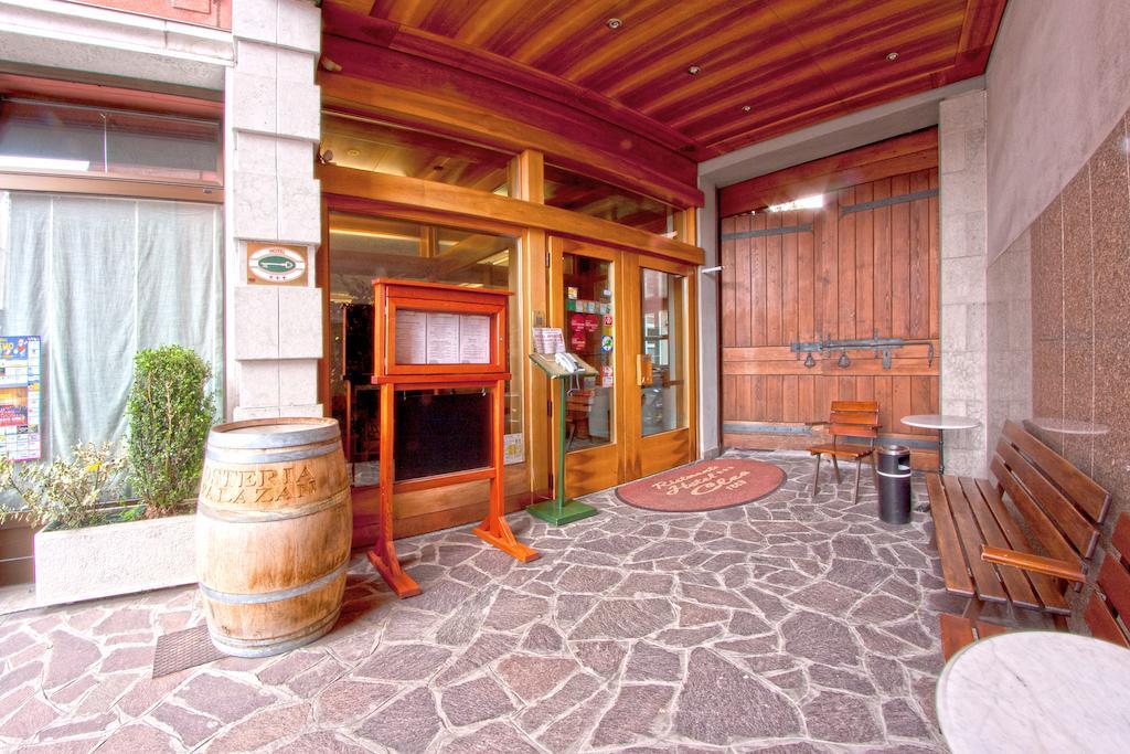 Hotel Cles Hotel Cles